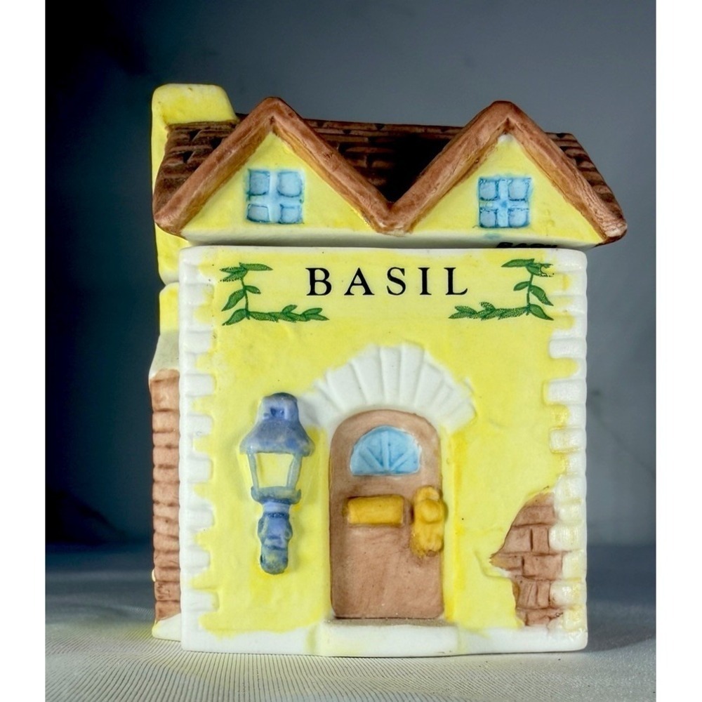 Vtg Spice Jar BASIL Country Kitchen Collection 1994 NIB House Cottage Core